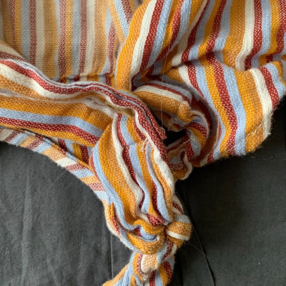 Garage stripped crop dress up shirt - Picture 2 of 3